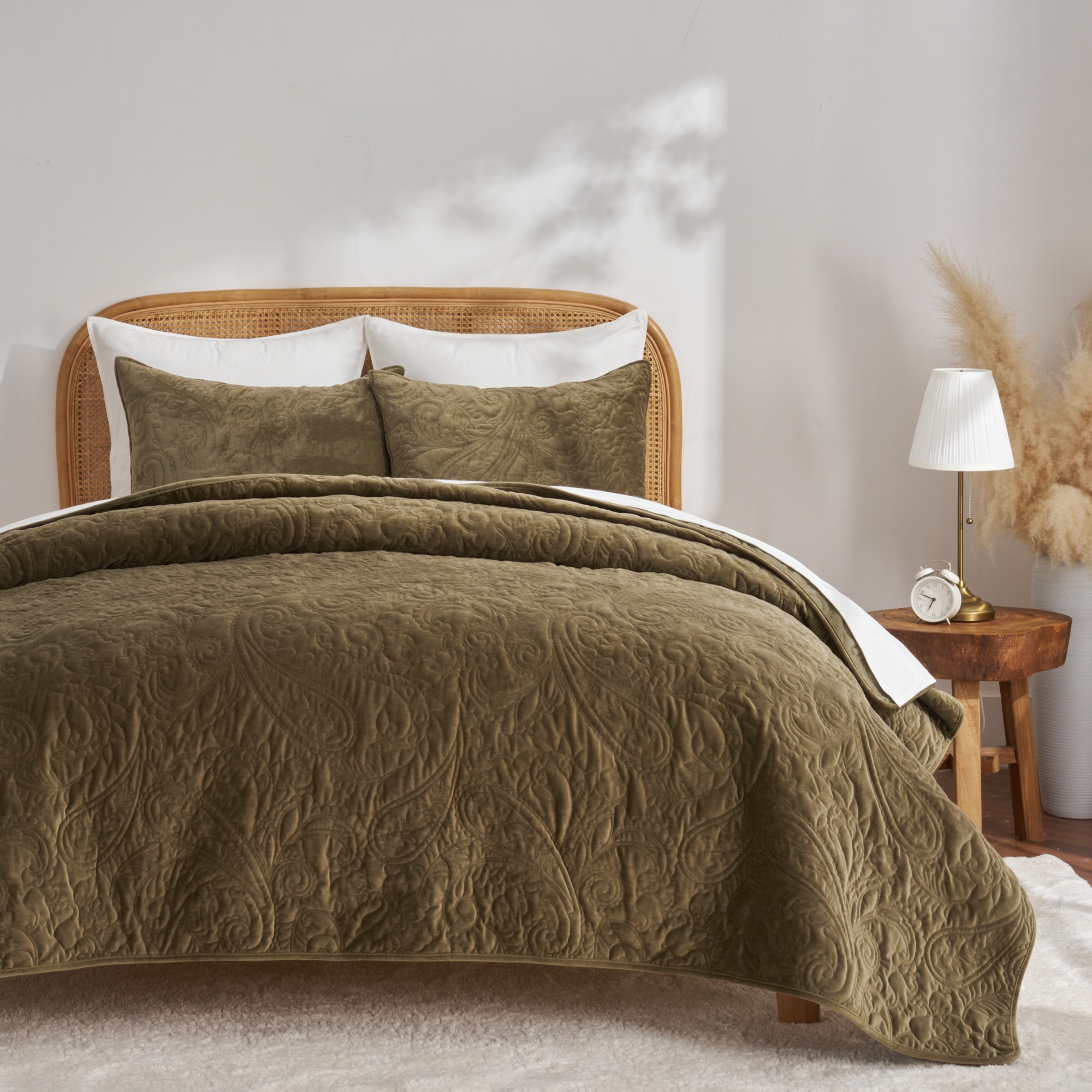 Olive paisley matelassé quilt by ABS International