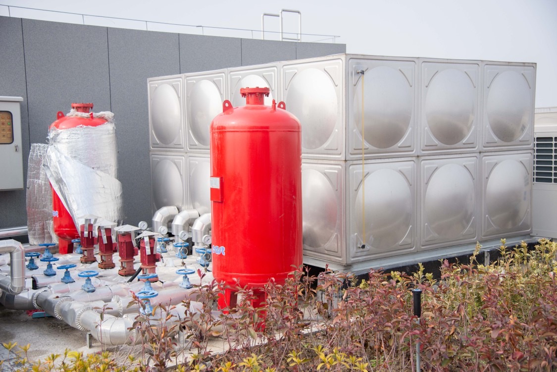 Rooftop water-reuse and resource-recovery plant at the ABS facility
